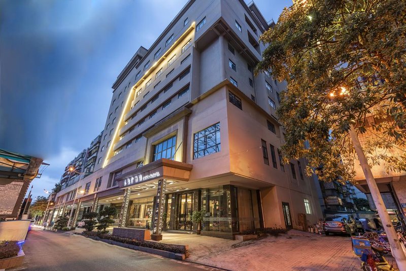 长广酒店(广州番禺长隆大石地铁站店)